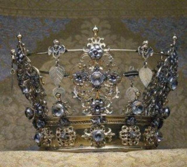 十二星座的专属公主王冠分别介绍